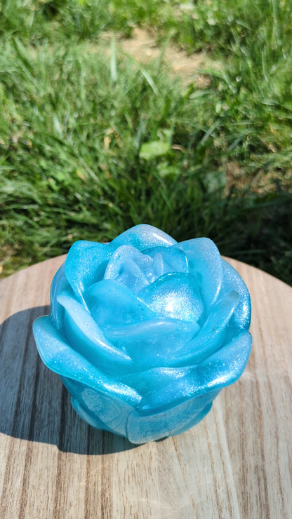 Blue rose jar