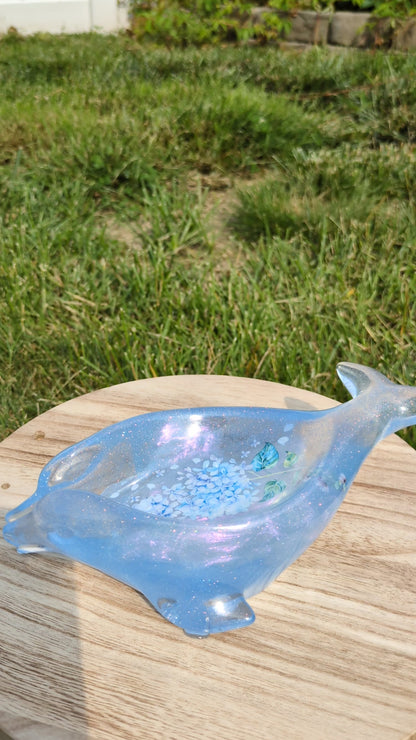 Blue flower dolphin soap holder