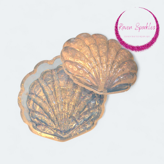 Crushed glass seashell box