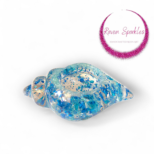 Seashell candle holder