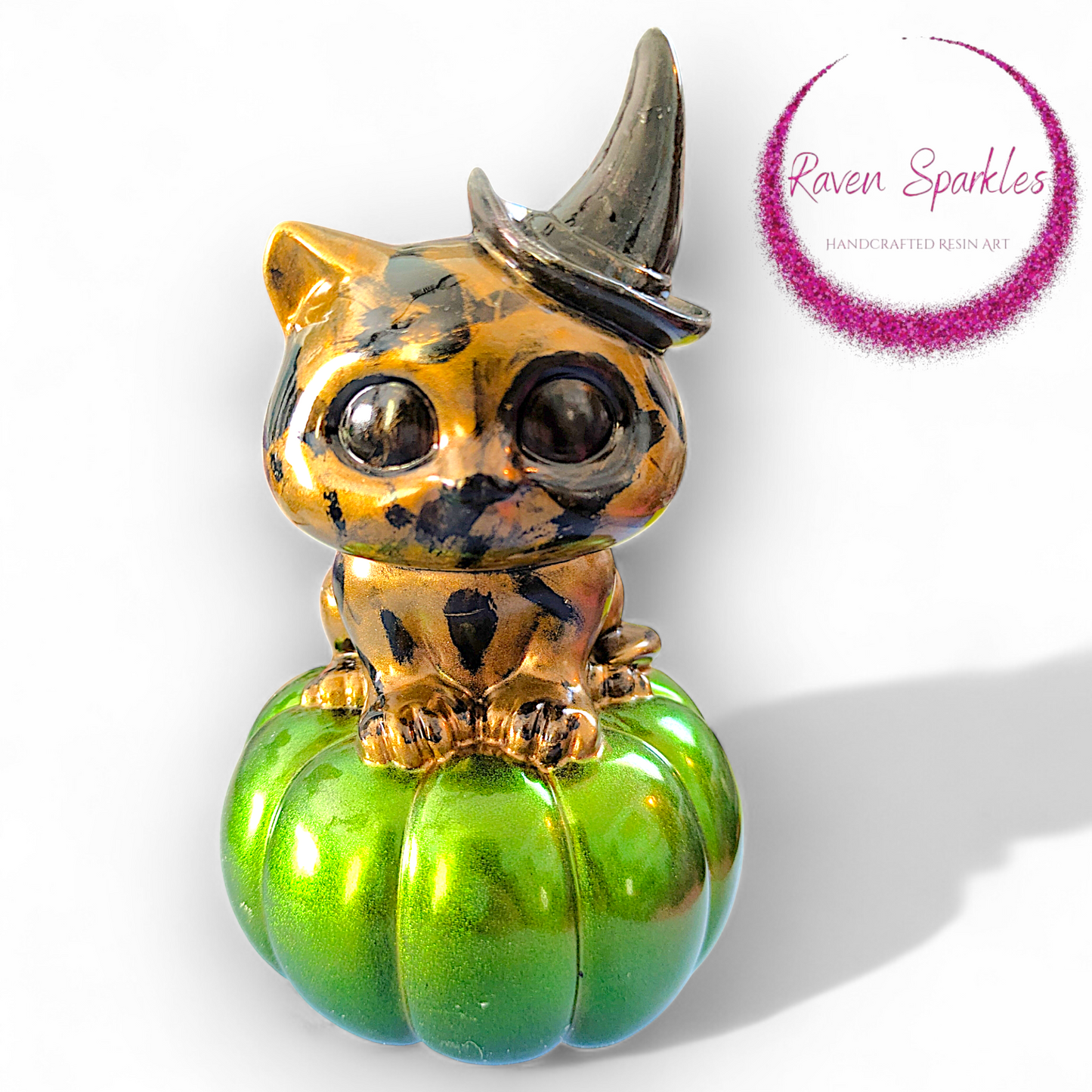 Spooky Pumpkin Cat figurine