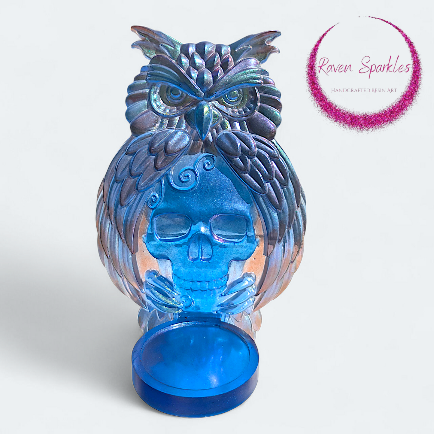 Owl on skull sconce - Loki