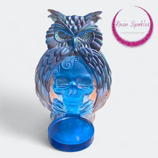 Owl on skull sconce - Loki